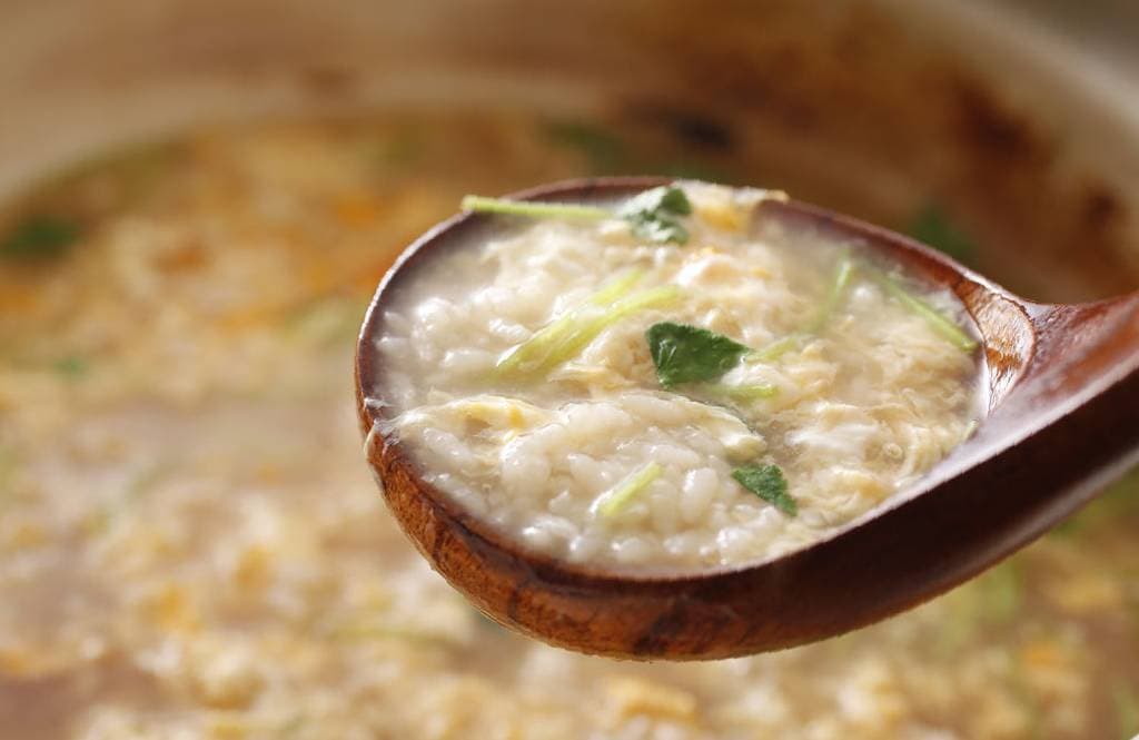 Tori Zosui sopa arroz con pollo